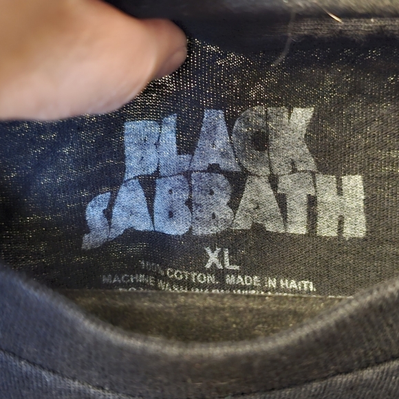 Black Sabbath Band Tee Shirt - Picture 2 of 4